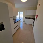 Appartement Com Grandes Terracos Em Frente A Portimão