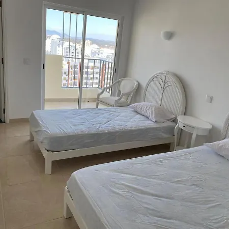 Apartment Com Grandes Terracos Em Frente A Portimao